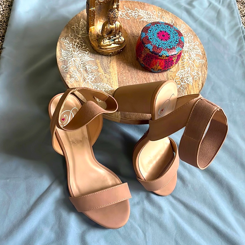 Tan Heels